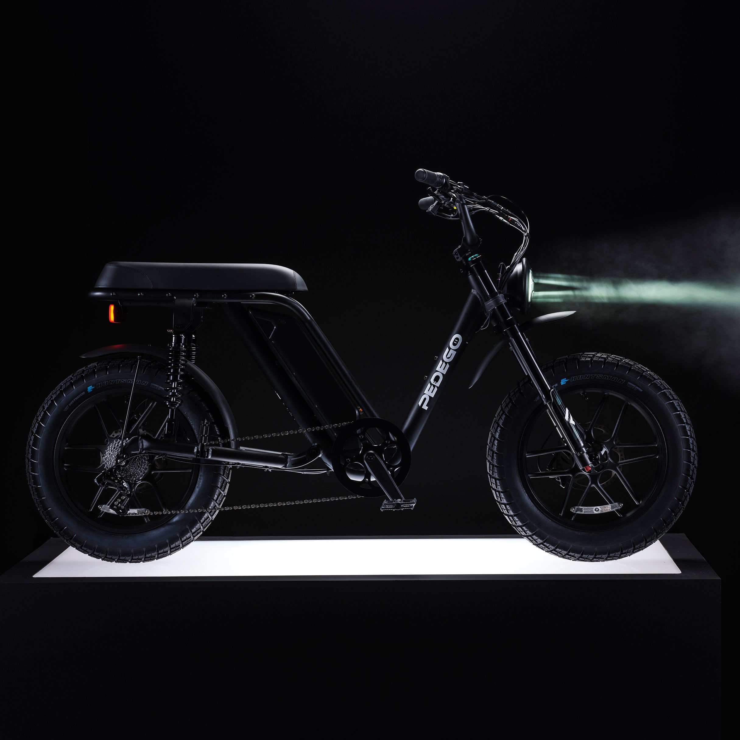 MOTO — Matte Black